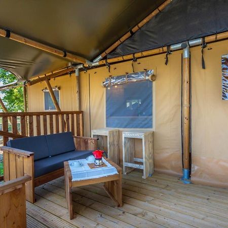 Agriturismo Tenuta Regina - Glamping Luxury Lodges And Apartments Palazzolo dello Stella Dış mekan fotoğraf