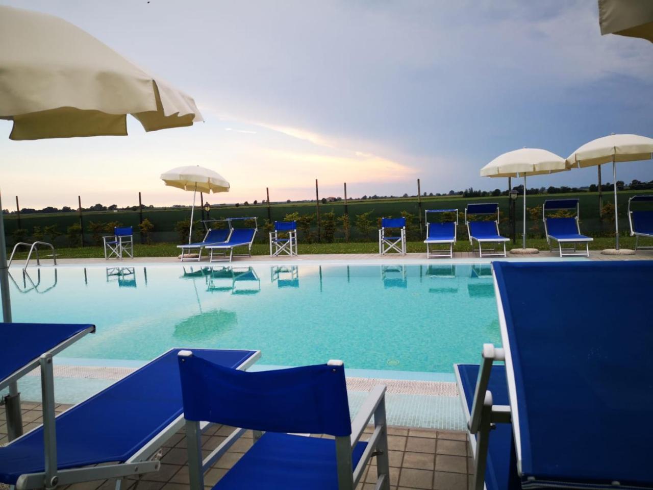 Agriturismo Tenuta Regina - Glamping Luxury Lodges And Apartments Palazzolo dello Stella Dış mekan fotoğraf