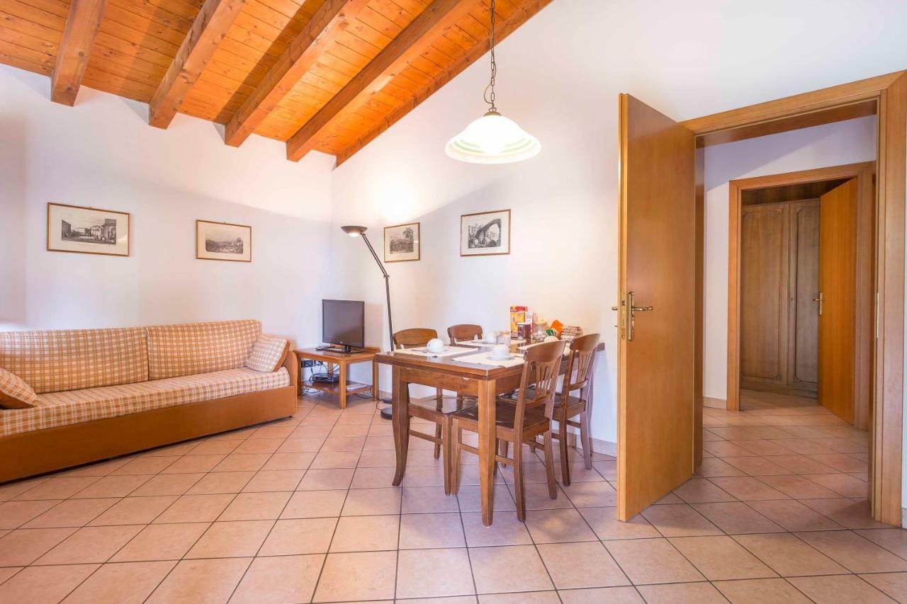 Agriturismo Tenuta Regina - Glamping Luxury Lodges And Apartments Palazzolo dello Stella Dış mekan fotoğraf