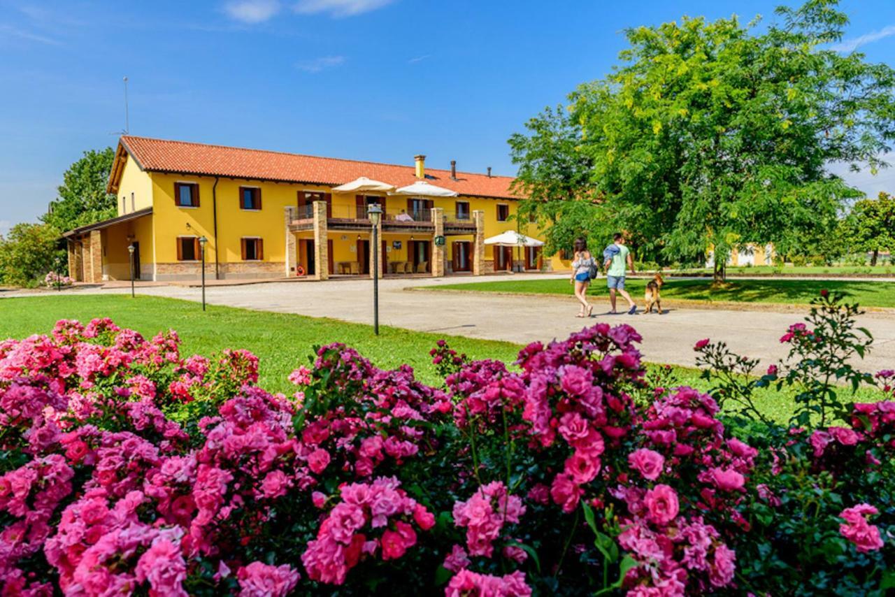 Agriturismo Tenuta Regina - Glamping Luxury Lodges And Apartments Palazzolo dello Stella Dış mekan fotoğraf