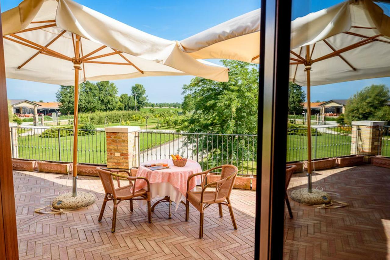 Agriturismo Tenuta Regina - Glamping Luxury Lodges And Apartments Palazzolo dello Stella Dış mekan fotoğraf