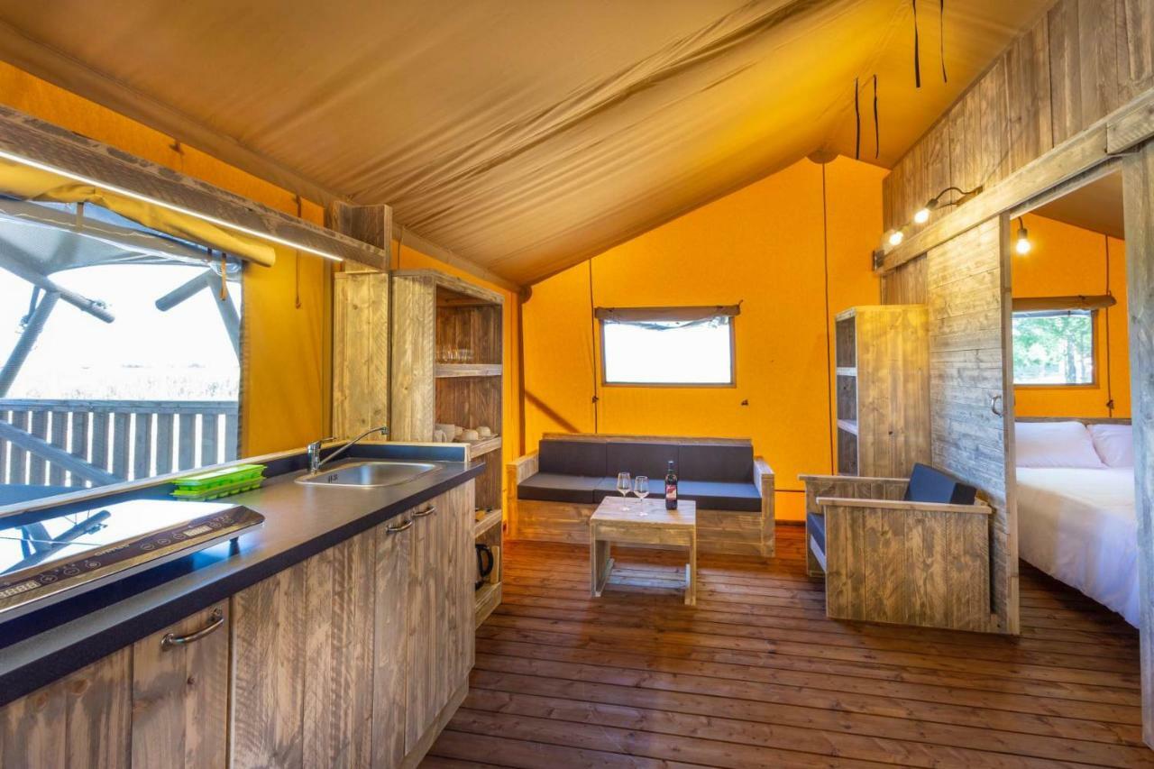 Agriturismo Tenuta Regina - Glamping Luxury Lodges And Apartments Palazzolo dello Stella Dış mekan fotoğraf