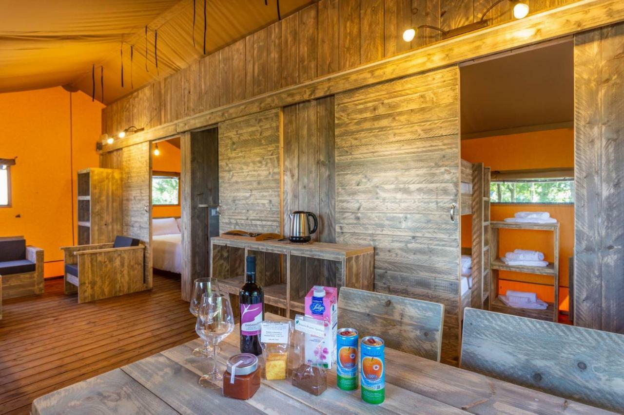 Agriturismo Tenuta Regina - Glamping Luxury Lodges And Apartments Palazzolo dello Stella Dış mekan fotoğraf